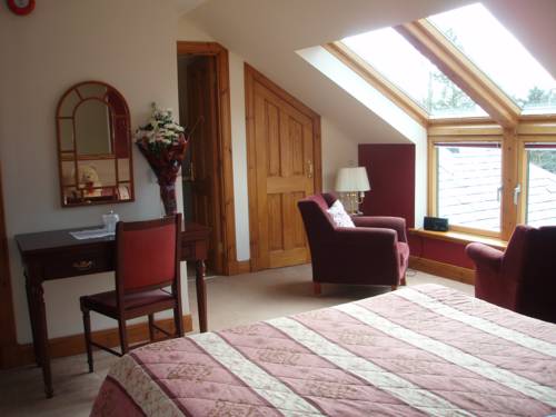 Columba House Hotel and Garden Restaurant