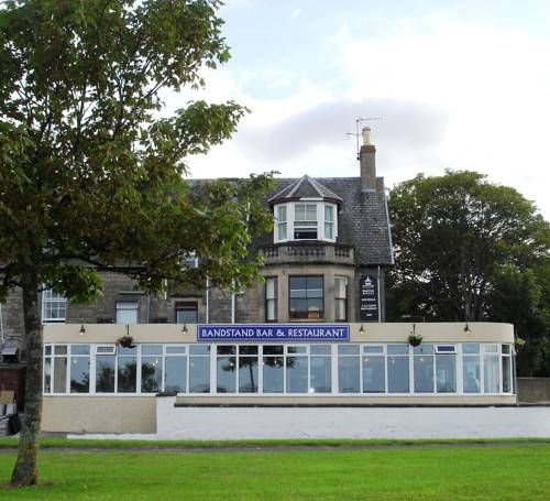 Braeval Hotel