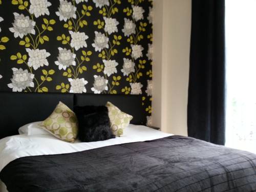 Gwesty Ty Gorsaf Hotel