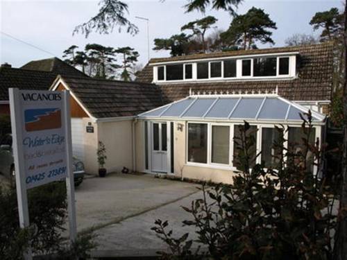 Water's Edge BandB
