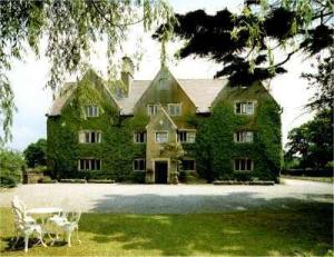 Rangeworthy Court Hotel and Restaurant