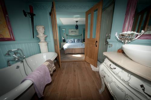 Sherwood Cottage