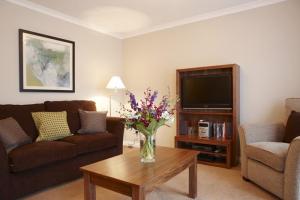 The Knight Residence - Serviced Apartments