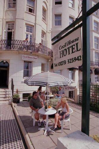 Cecil House Hotel in