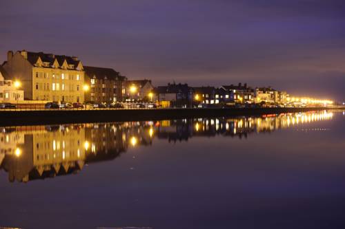Wirral Lodge Boutique Hotel
