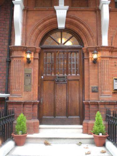 London Apart Hotel