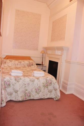Kensingtoncourt Aparthotel