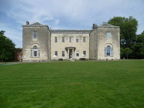 Hitchin Priory