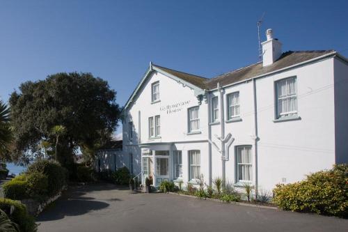Gyllyngvase House in Cornwall