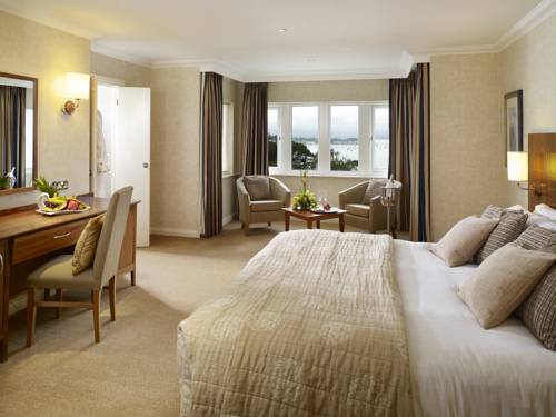 Harbour Heights Hotel