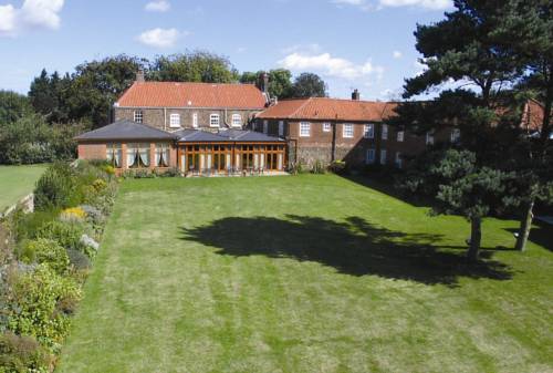Knights Hill Hotel