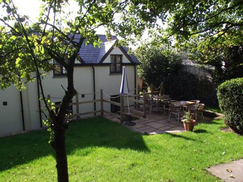 Carpenters Cottages