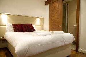 Mayfair One