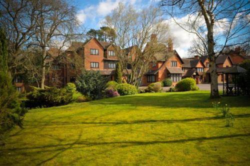 The Casa Hotel and Marco Pierre White Restaurant - Camberley West in 