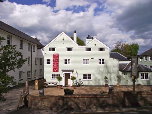 The White Cliffs Hotel