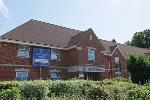 Cobham Lodge