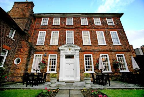 Harpenden House