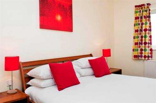 Your Space Apartments - Market Rise