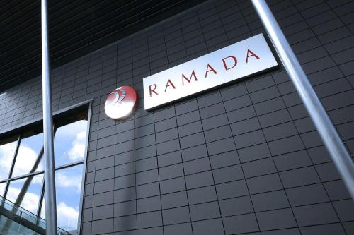 Ramada Birmingham Oldbury M5 J2