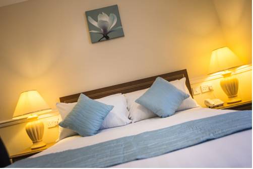 Bridge House Hotel
