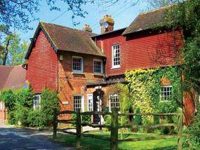 Waterhall Country House (Gatwick)
