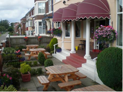 The Queens Hotel