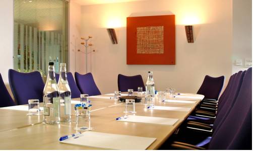 Holiday Inn Express London-Swiss Cottage