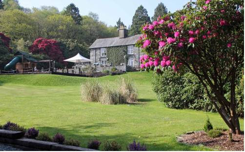 Aberdunant Hall Country Hotel