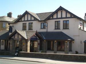 County Hotel