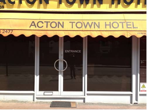 Acton Town Hotel