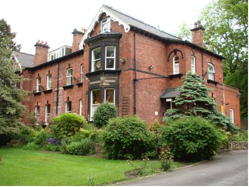 Oak Villa Hotel