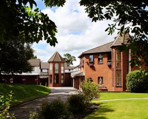 Beaufort Park Hotel and Conference Centre