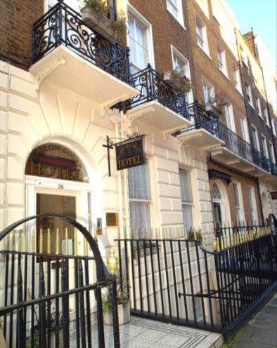 Boston Court Hotel
