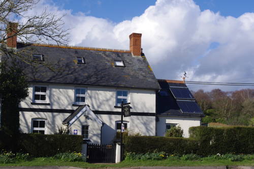 Holmebridge House