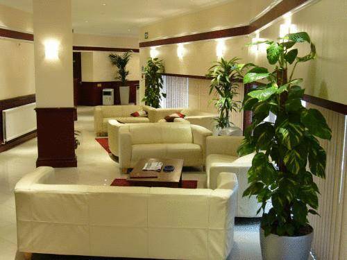Sky Plaza Hotel