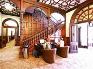 Palmers Lodge Hostel