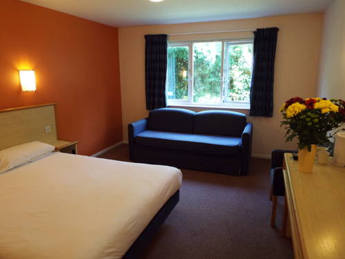 Redwings Lodge Baldock