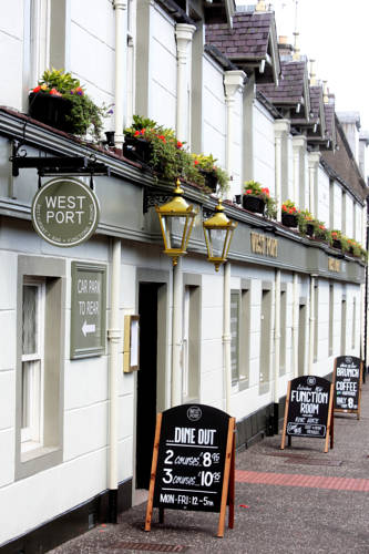 West Port Hotel