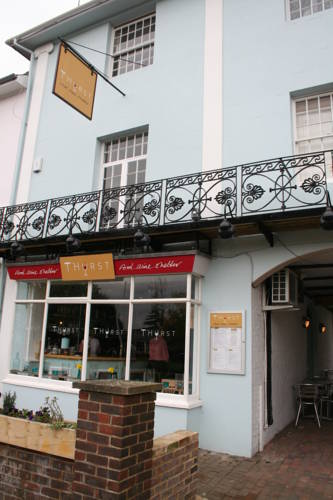 T'Hurst Bistro and Lodging