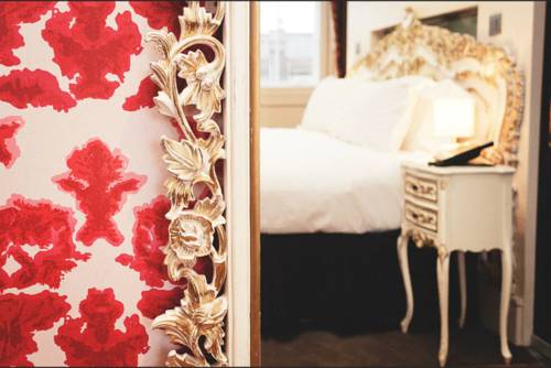 Le Monde Hotel