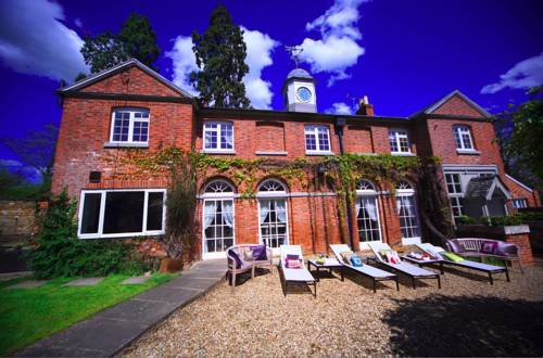Apple Manor