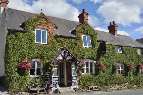 Golden Lion Inn