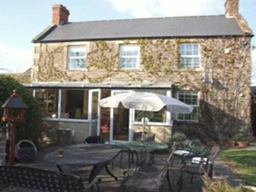 Romsey Oak Farmhouse and Cottages