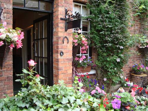Garden Hotel