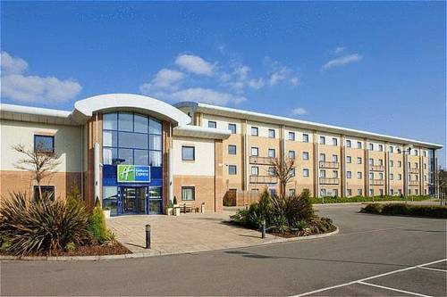 Newport - Express by Holiday Inn
