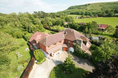 Tovey Lodge in