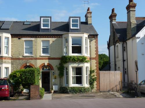 Lynwood House