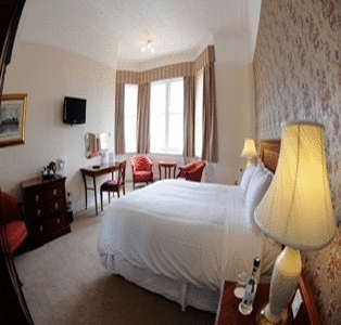 The Manor Hotel