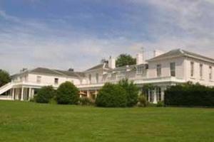 Manor of Groves Hotel