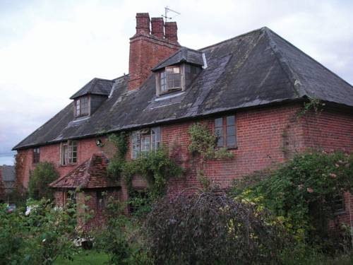 Cross Oaks Farmhouse